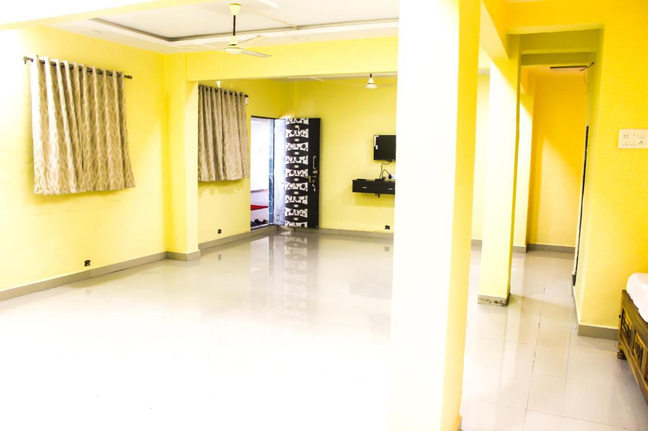 Sp Resort Panvel Chauk Eksteriør billede