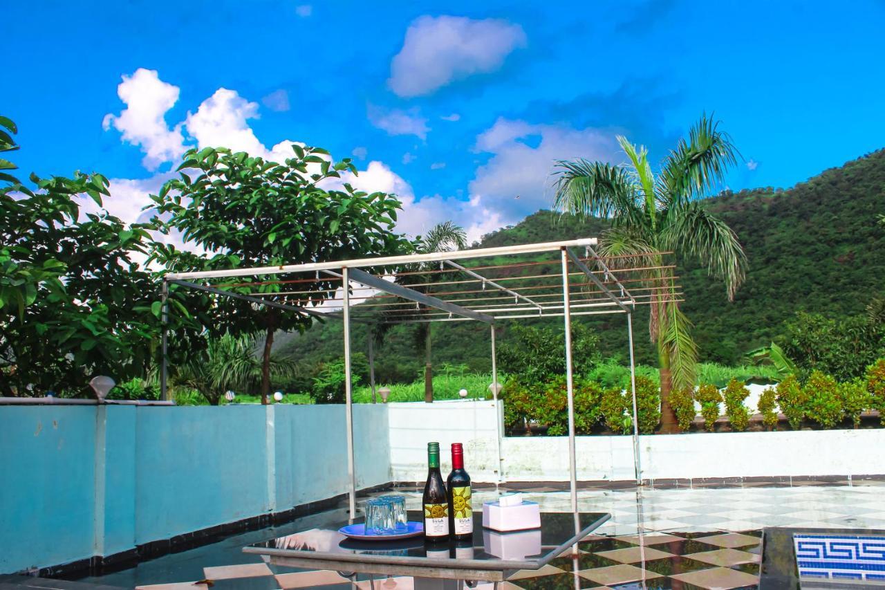 Sp Resort Panvel Chauk Eksteriør billede